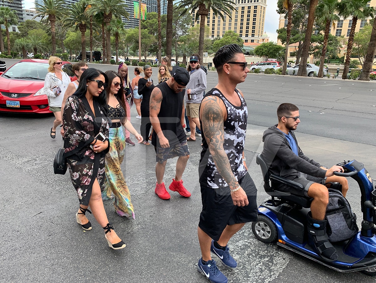 Vinny Guadagnino Injures Ankle During Chippendales Gig