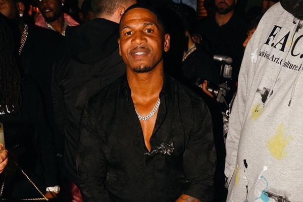 Stevie J Post Mouth-Watering Body Pic But Fans Clown His Legs